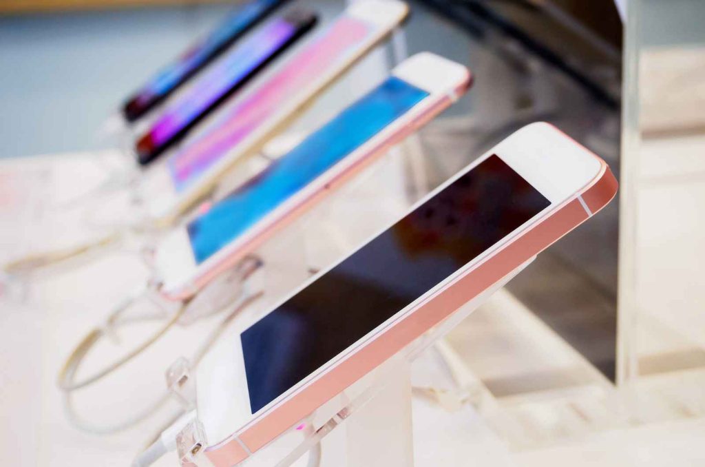 חנות מחשבים וסלולר